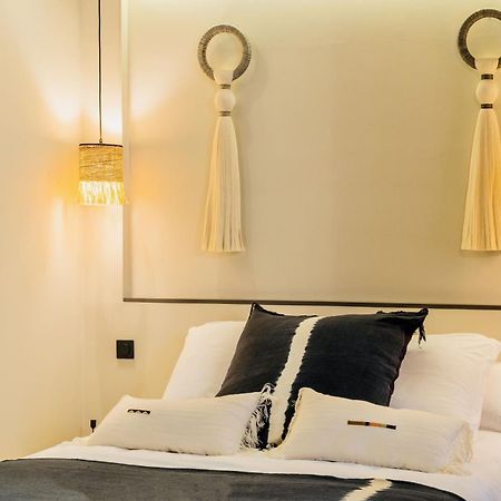 Host Inn Le Lumiere Spa & Cinema Lyon Ruang foto
