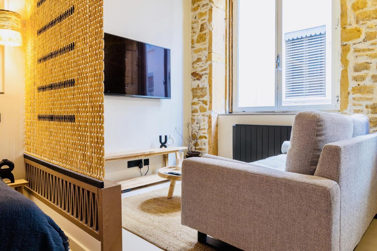 Host Inn Le Lumiere Spa & Cinema Lyon Bagian luar foto